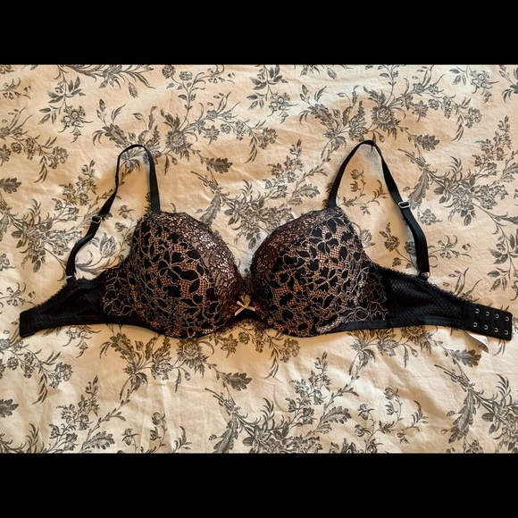Victoria’s Secret Dream Angels Push Up Bra size 32DD - Picture 1 of 1